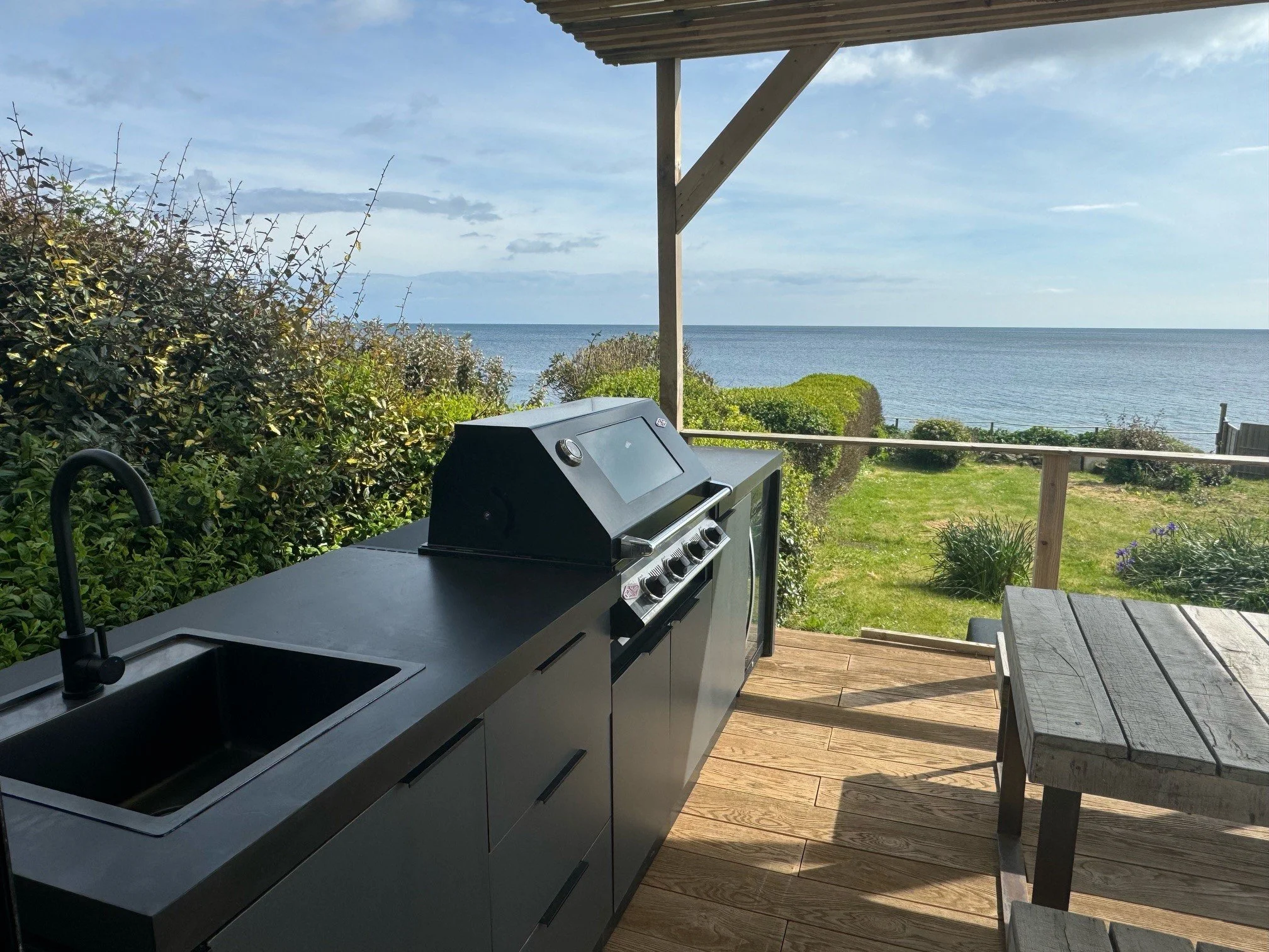 BeefEater Cabinex Premium 3000E Outdoor Kitchen review — BeefEater